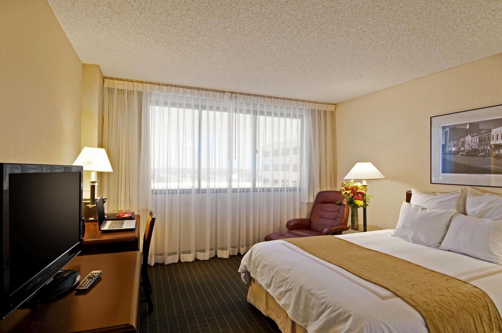 Nced Conference Center & Hotel Norman Bagian luar foto